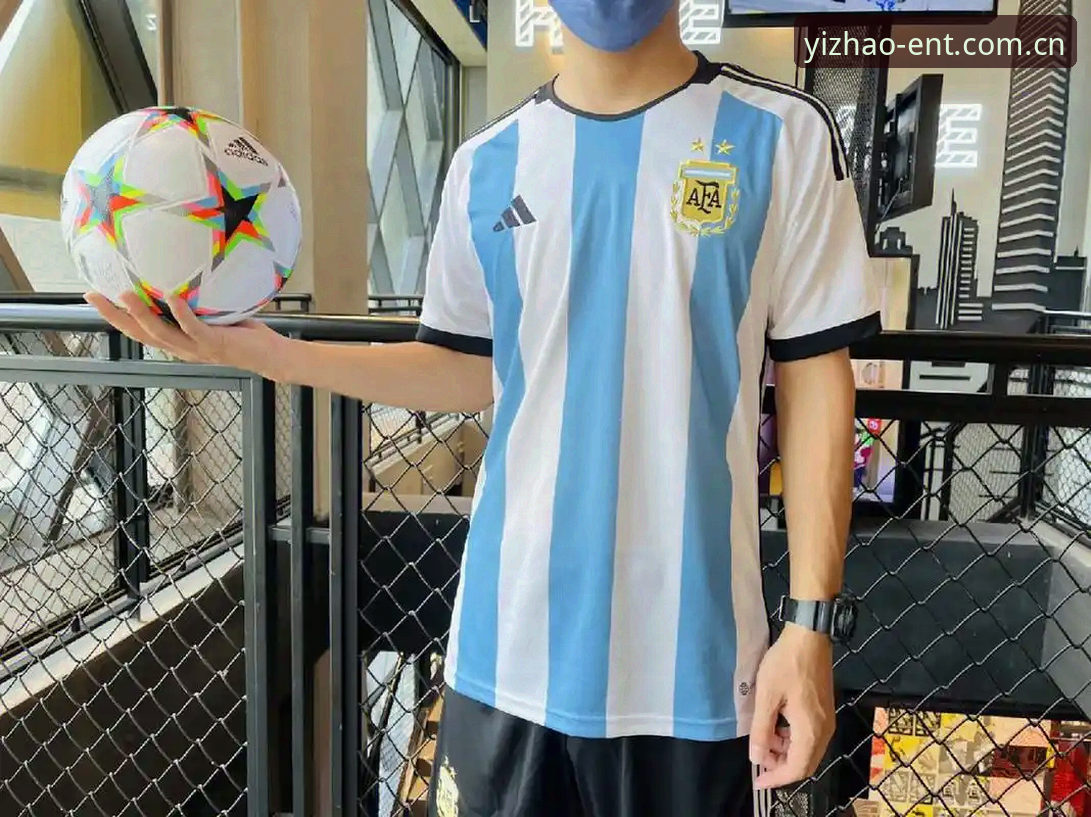 资深球迷分享世界杯安保新趋势：从英国警员缩减看赛事新体验